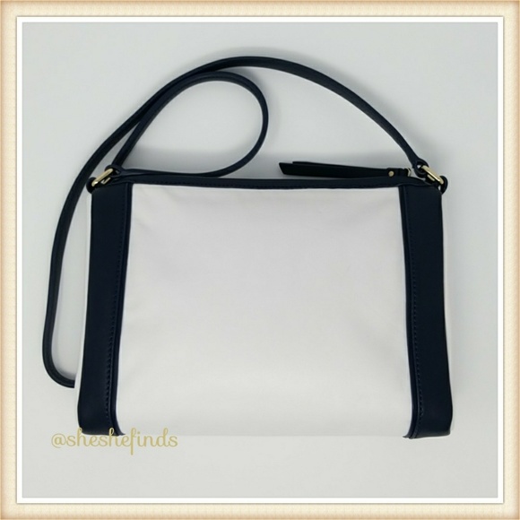 🎉 20% OFF - KATE SPADE CROSSBODY WHITE AND NAVY TRIM BAG - Picture 2 of 8